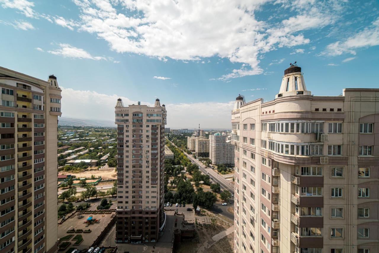 Manica Mega Towers Apartment Almatî Exterior foto